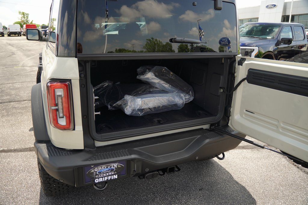 2025 Ford Bronco Badlands photo 7
