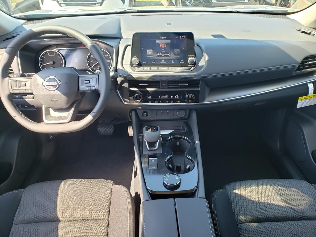2026 Nissan Rogue SV photo 6