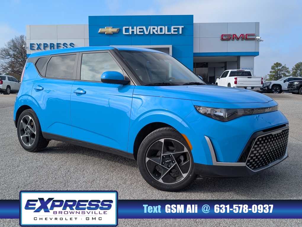 2024 Kia Soul EX's photo