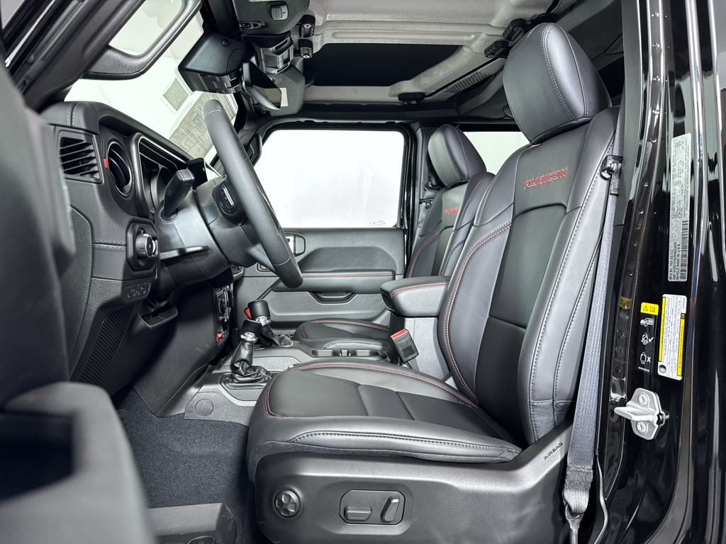 2025 Jeep Wrangler Rubicon X photo 4