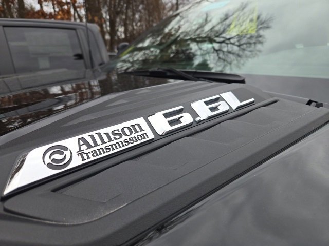 2026 Chevrolet Silverado 2500HD LT photo 2