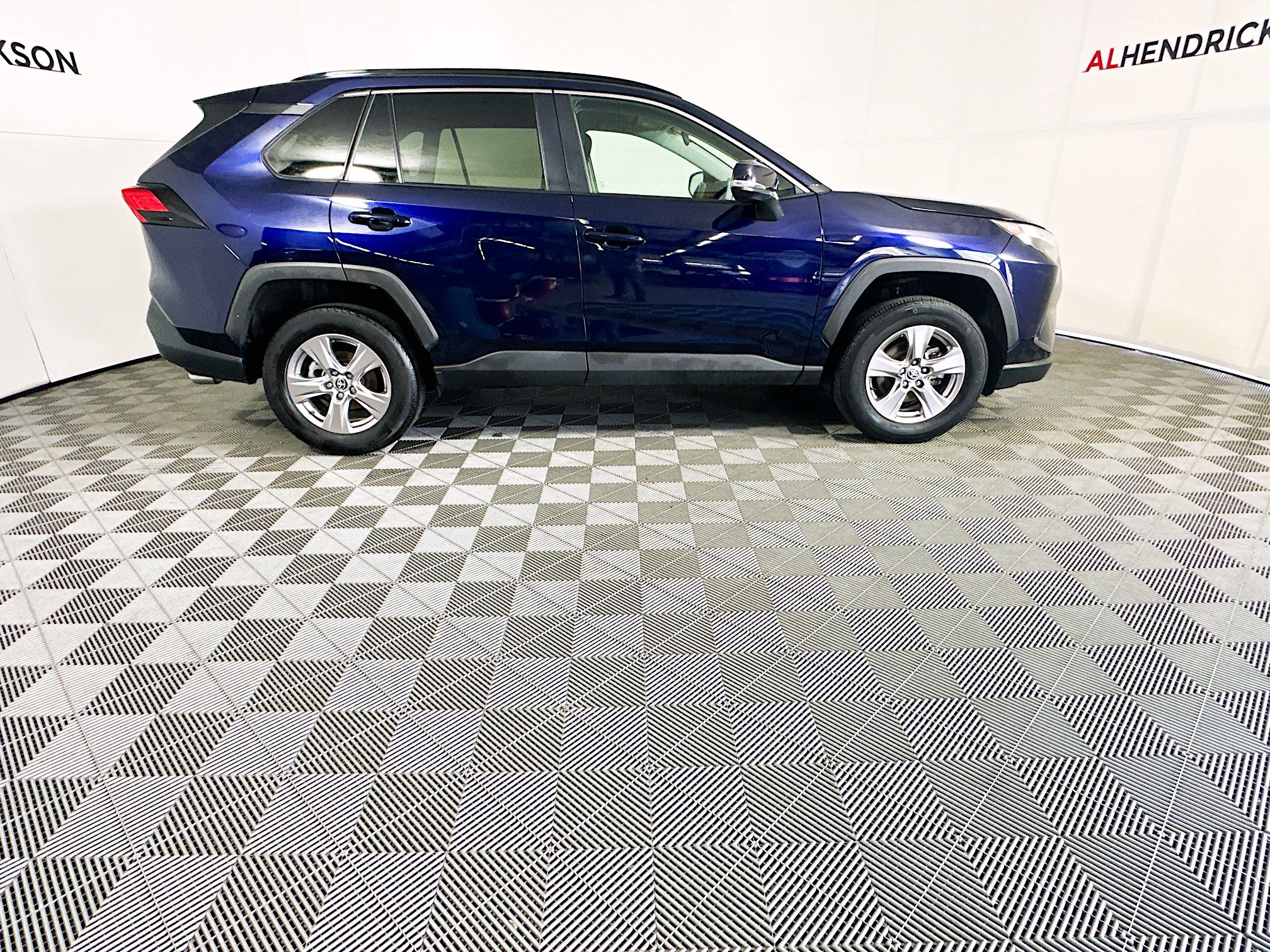 Used 2024 Toyota RAV4 XLE with VIN 2T3W1RFV1RW303733 for sale in Northfield, Minnesota