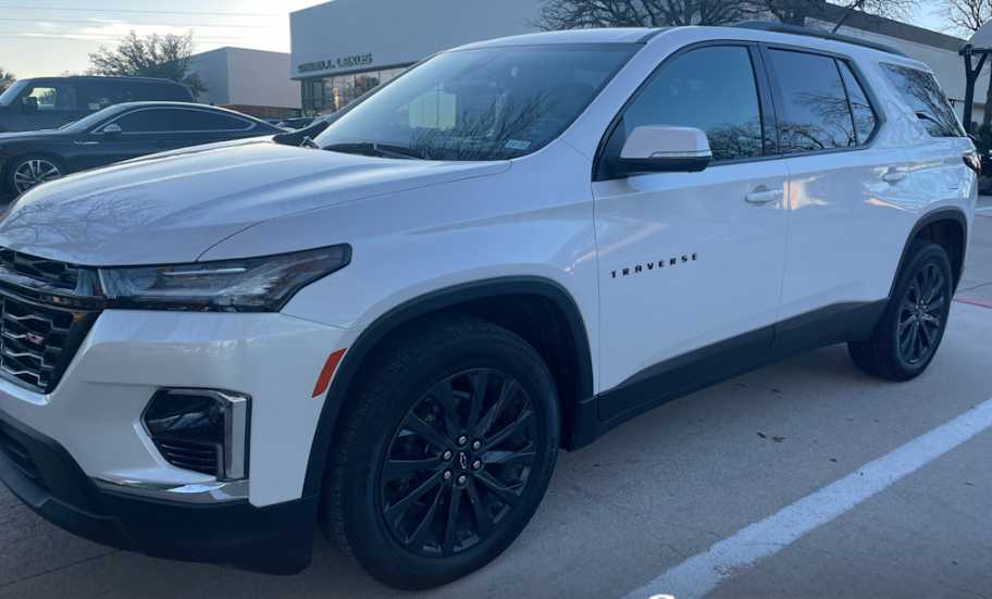 2022 Chevrolet Traverse RS's photo
