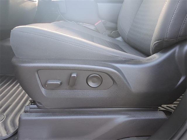 2022 Chevrolet Silverado 1500 LT photo 11