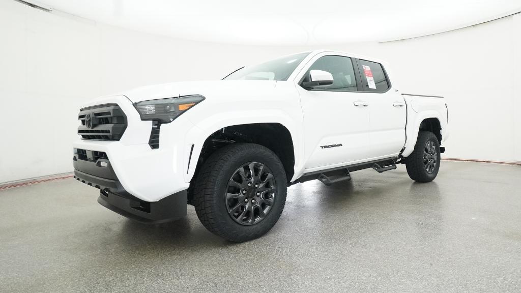 2025 Toyota Tacoma SR5 4x4 Double Cab photo 6