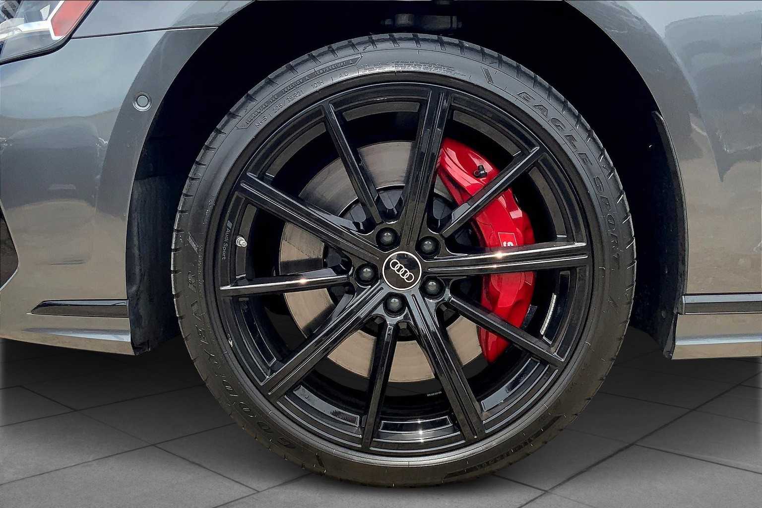 2022 Audi S8 4.0T Quattro photo 9