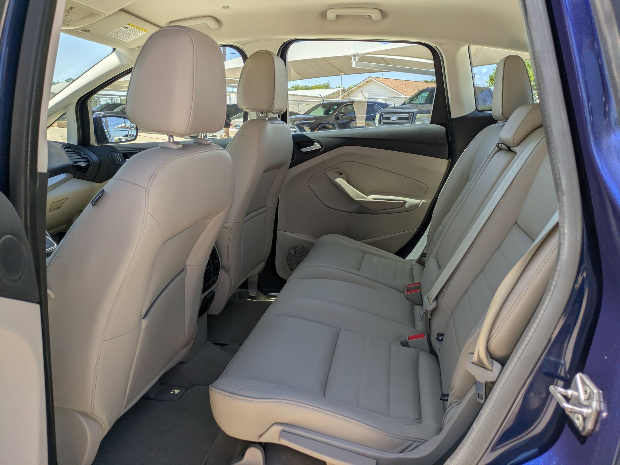 2016 Ford C-Max Energi SEL photo 14