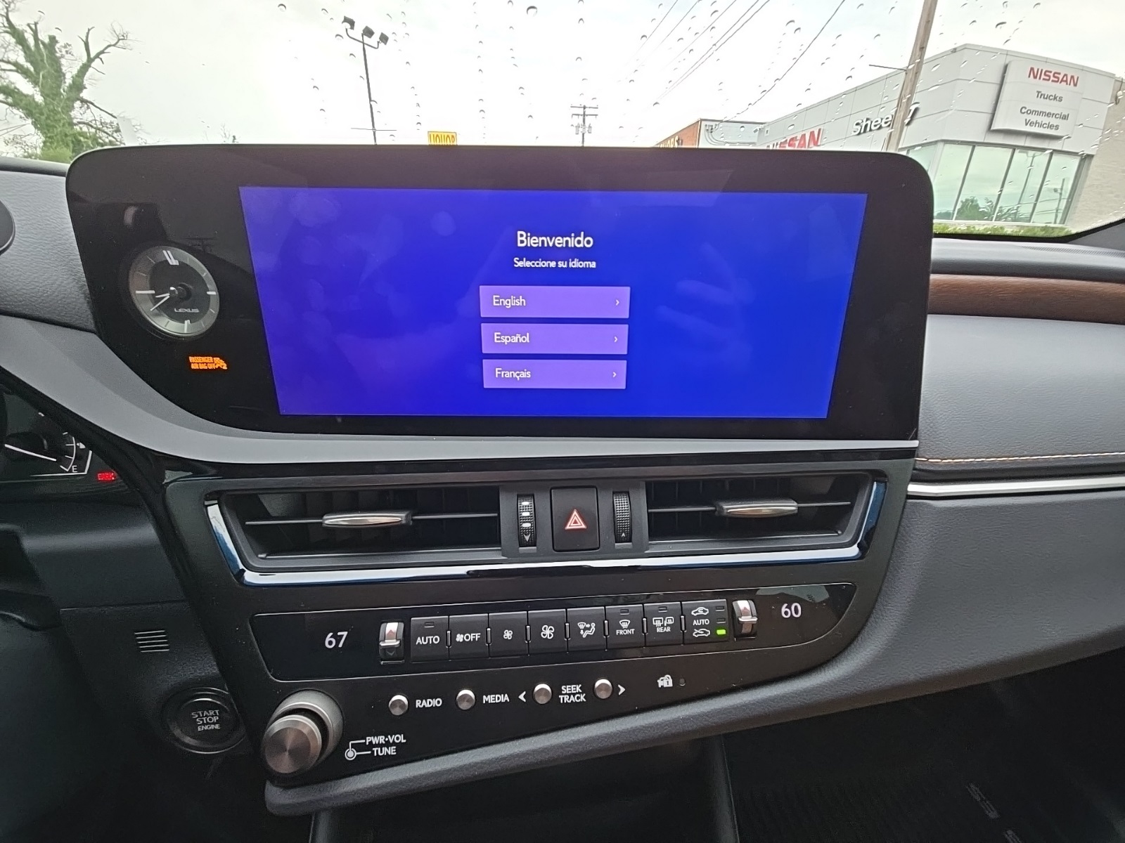 2025 Lexus ES 350 photo 3