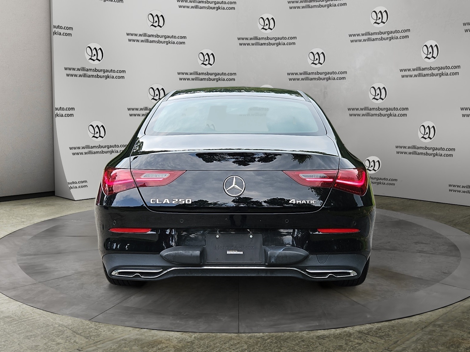 2025 Mercedes Benz CLA 250 4MATIC photo 4