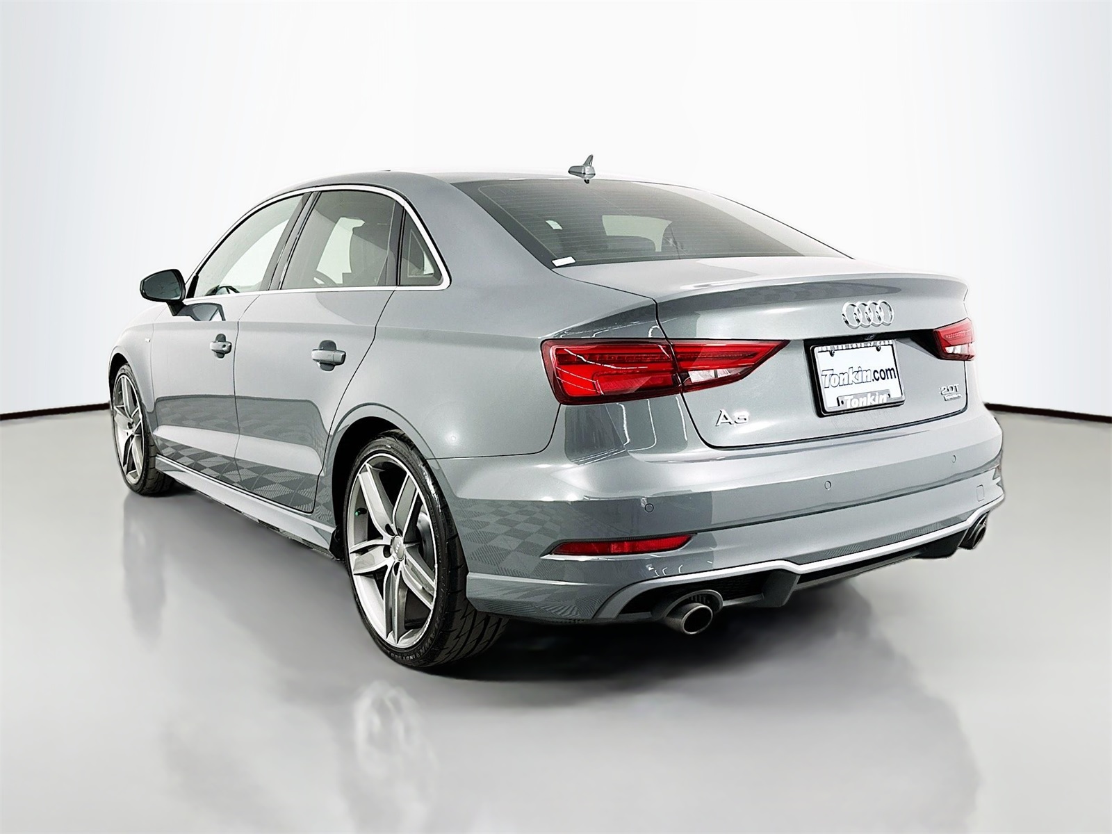 2018 Audi A3 2.0T Premium Plus photo 3