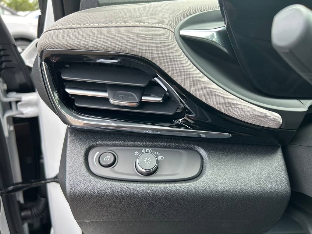 2025 Buick Envista Avenir photo 14