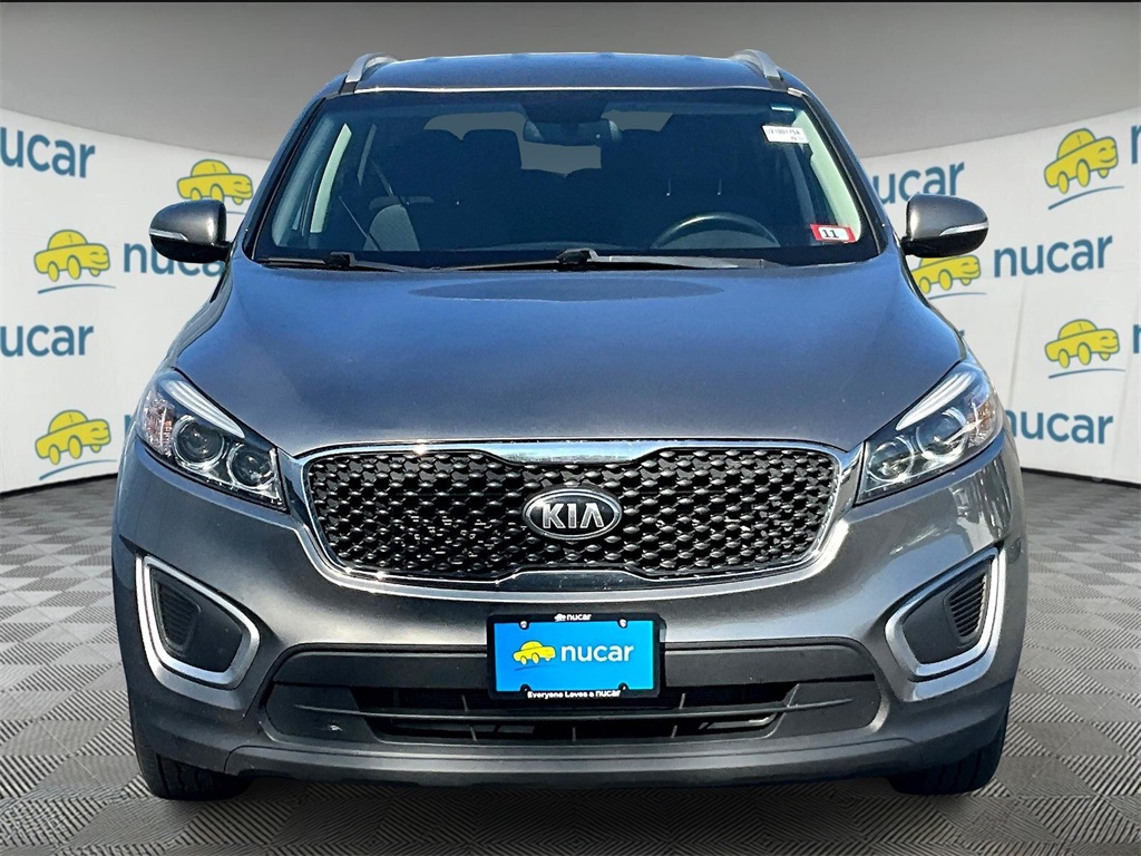 2018 Kia Sorento LX photo 2