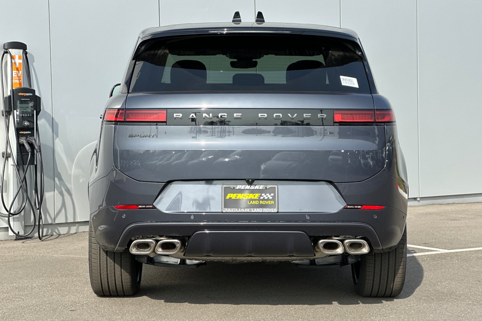 2025 Land Rover Range Rover Sport SE photo 4
