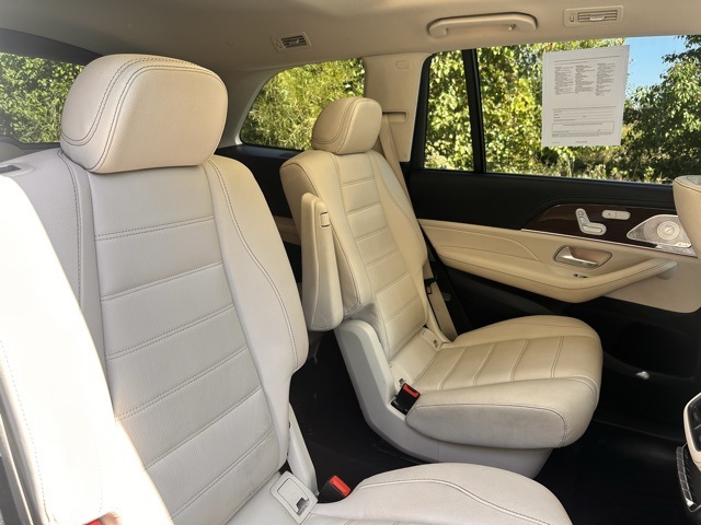 2022 Mercedes Benz GLS 450 4MATIC photo 22