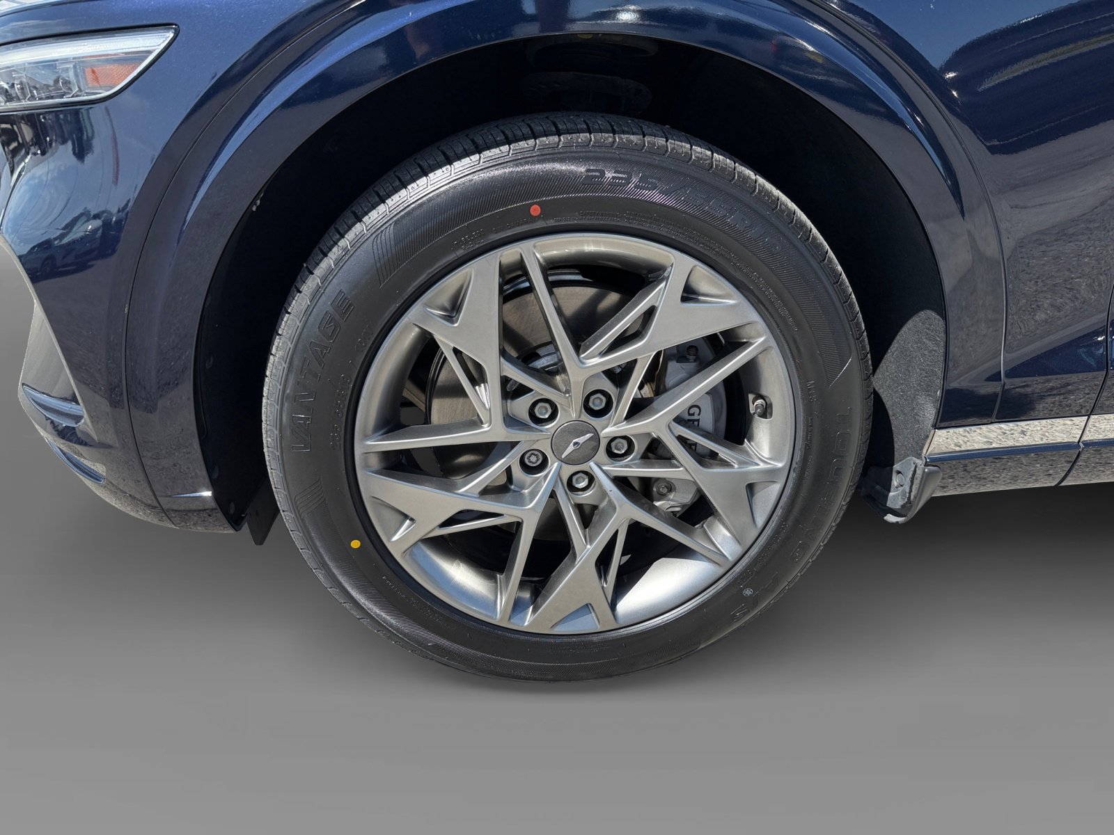 2023 Genesis GV70 2.5T photo 9
