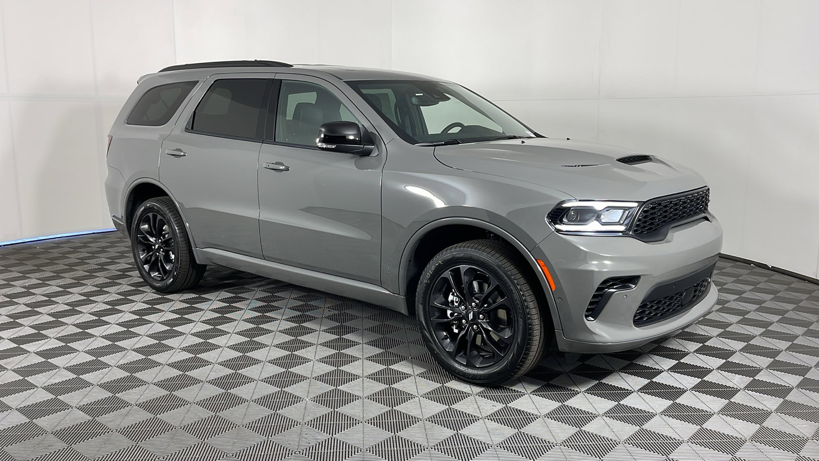 2025 Dodge Durango GT Plus photo 2