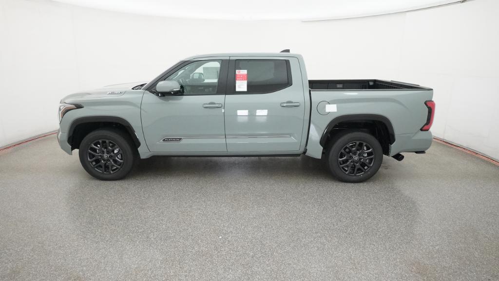 2025 Toyota Tundra Platinum CrewMax photo 10