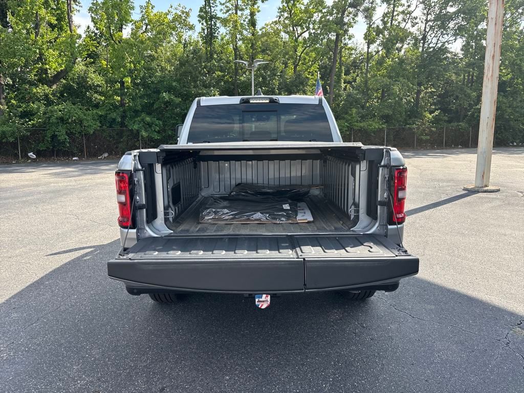 2025 Ram 1500 Big Horn photo 4