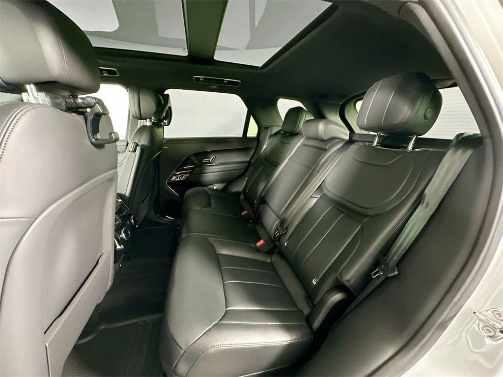 2025 Land Rover Range Rover Sport SE photo 19