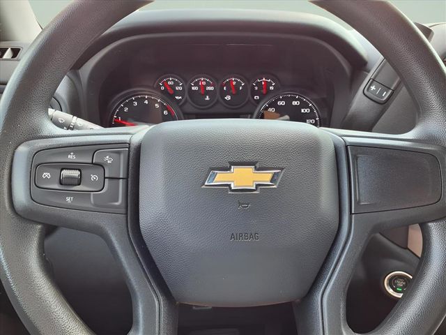 2024 Chevrolet Silverado 1500 Custom photo 12