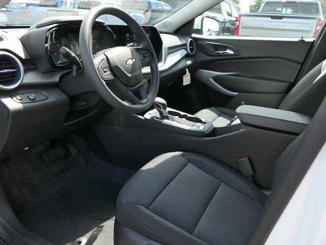 2026 Chevrolet Trax LS photo 7
