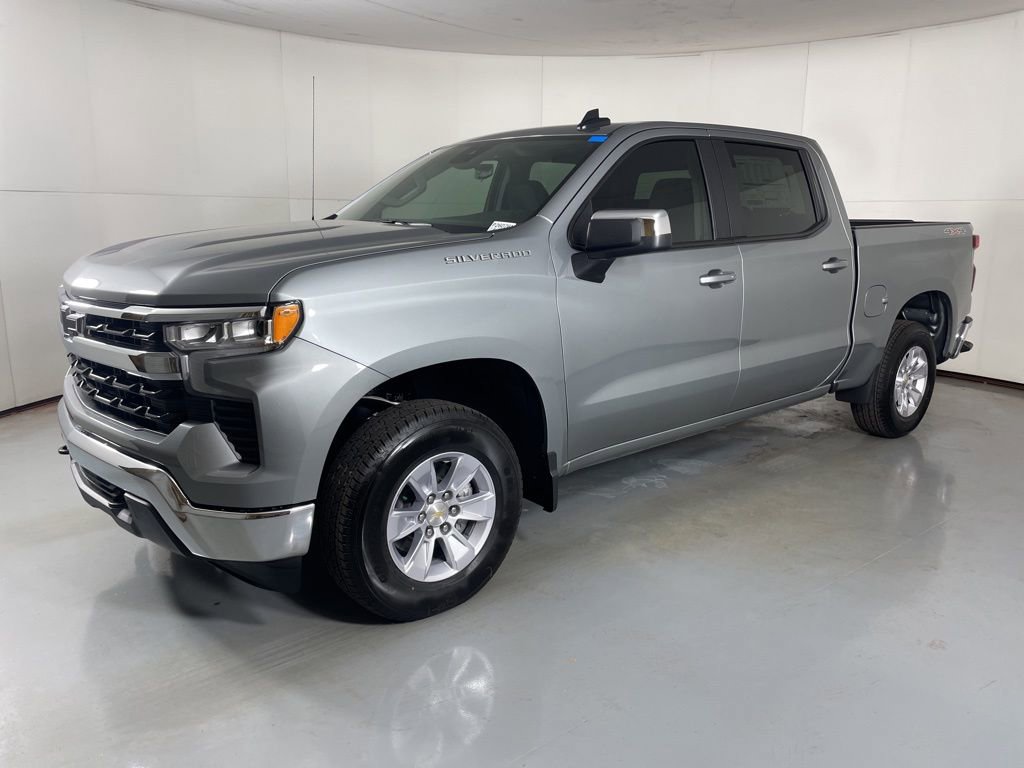 2026 Chevrolet Silverado LT photo 4