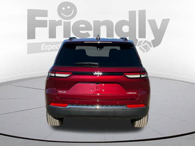 2025 Jeep Grand Cherokee Laredo X photo 4