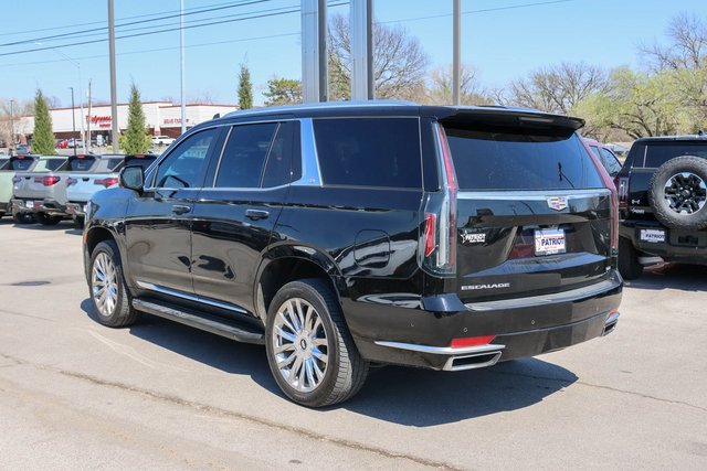 Used 2022 Black Raven Cadillac Premium Luxury image 4