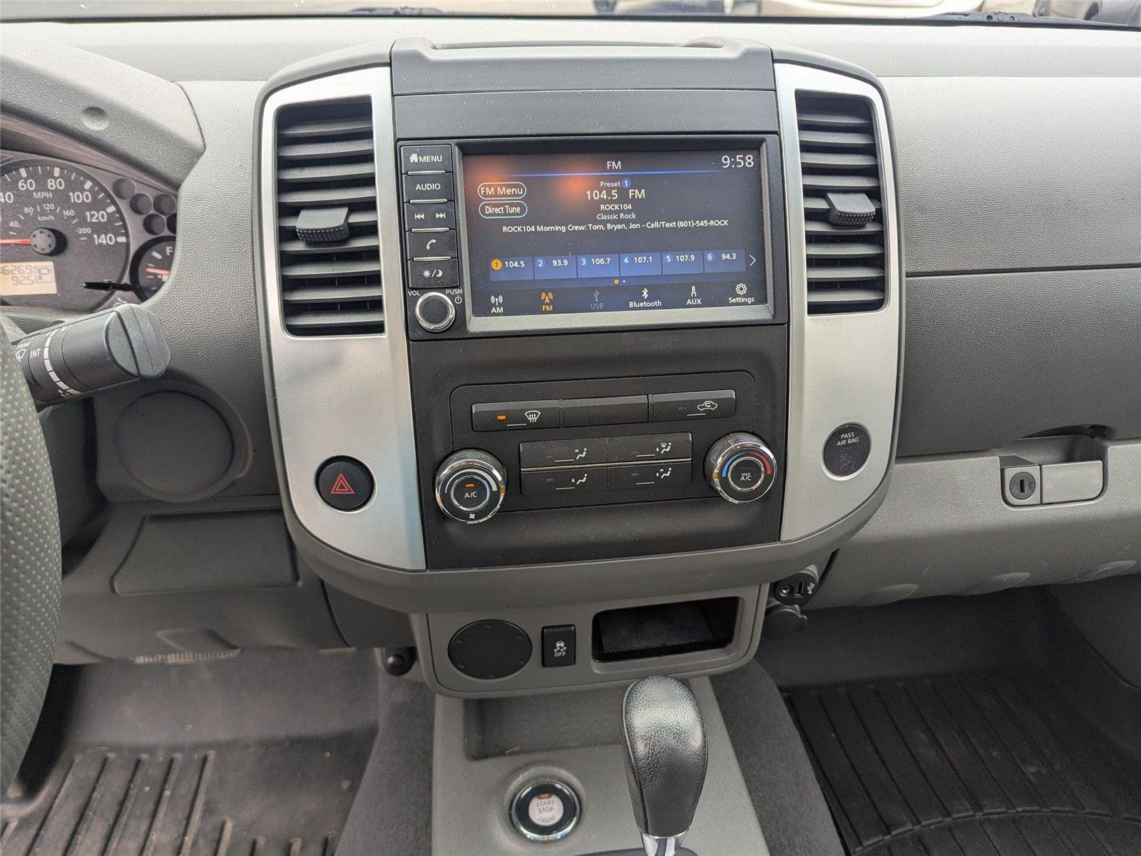 2020 Nissan Frontier SV photo 21
