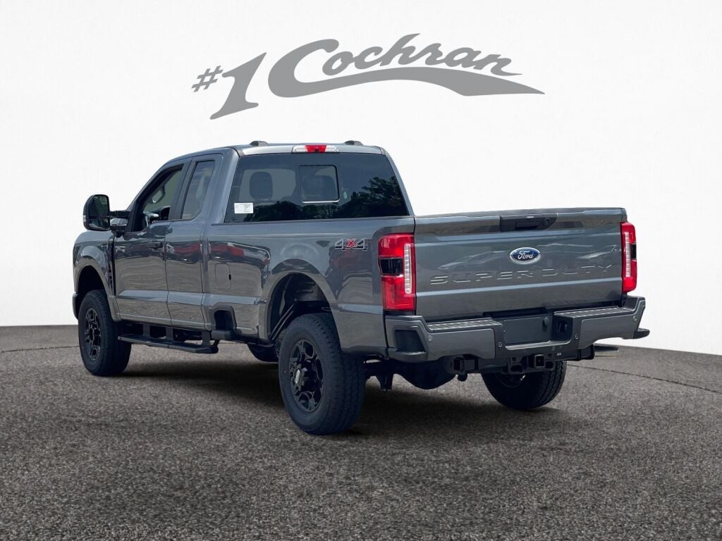 2025 Ford F-250 XL photo 4