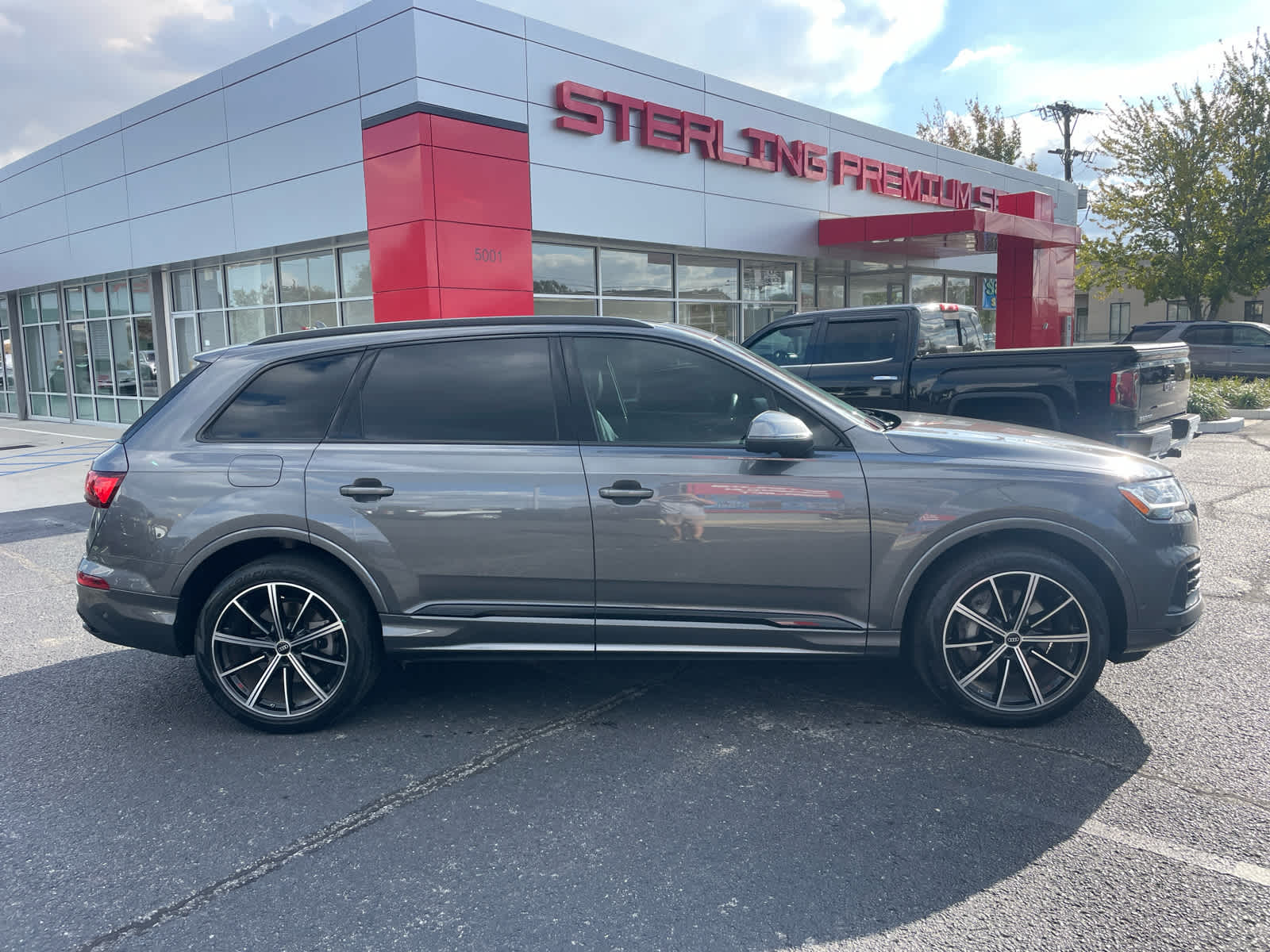 2022 Audi Q7 Premium Plus's photo