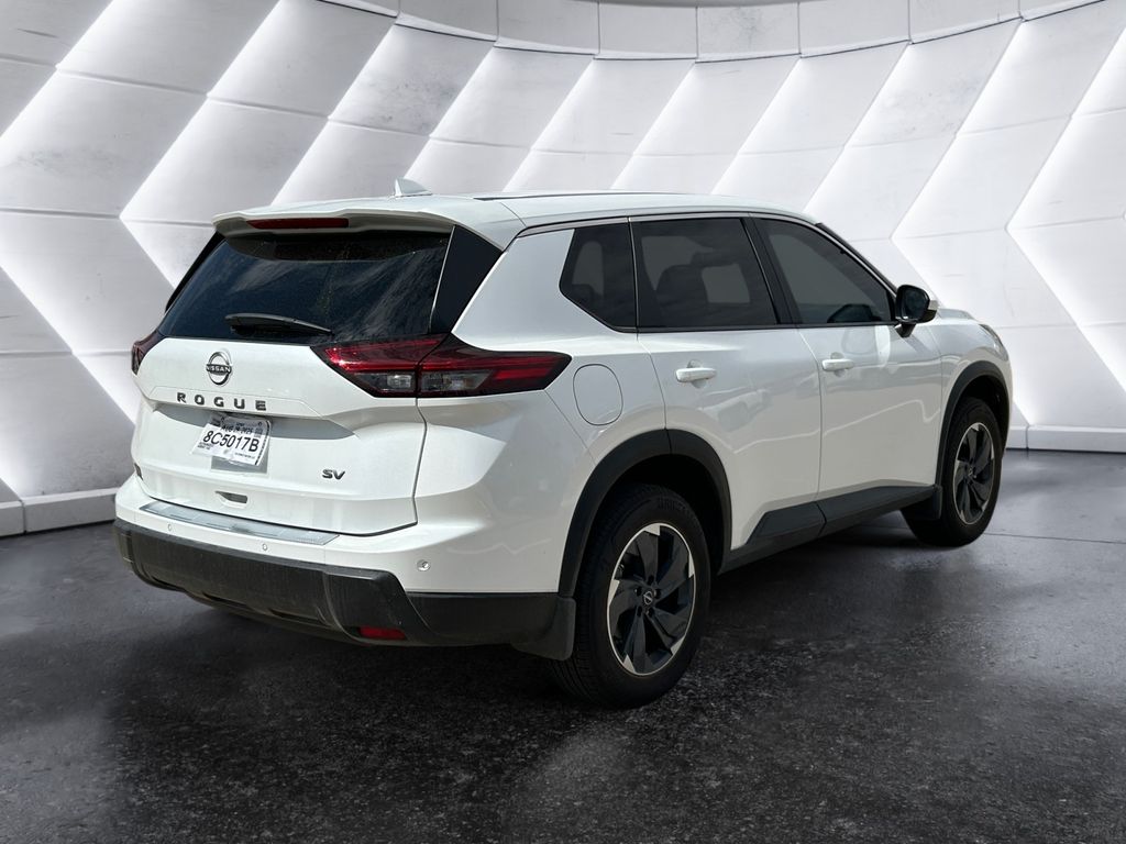 2024 Nissan Rogue SV photo 4