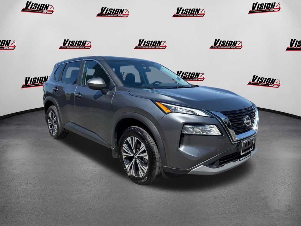 2023 Nissan Rogue SV photo 3