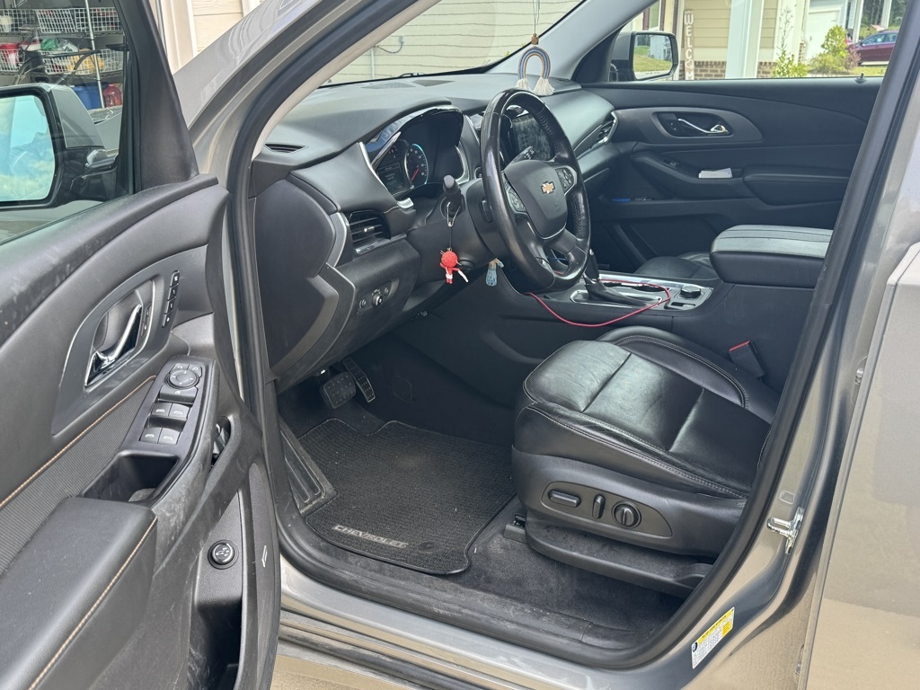 2018 Chevrolet Traverse Premier photo 3