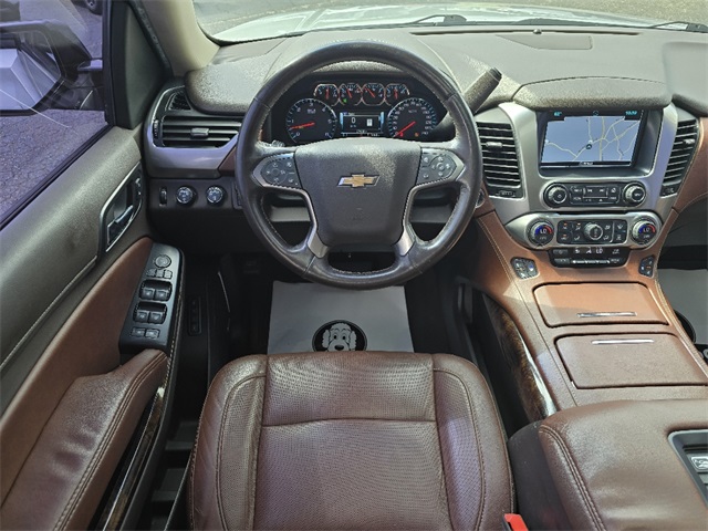 2019 Chevrolet Suburban Premier photo 3