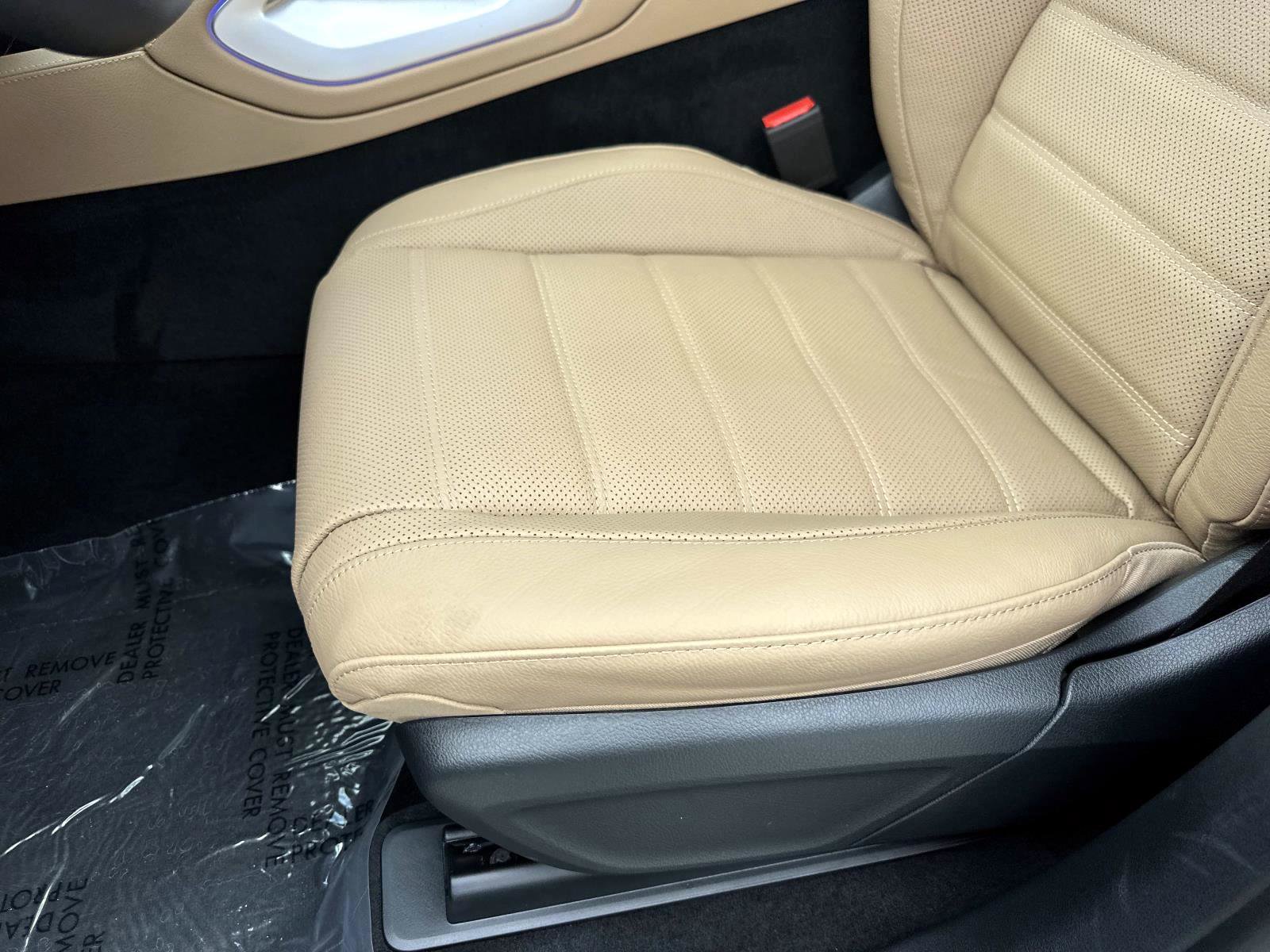 2026 Mercedes Benz GLS 580 4MATIC photo 21