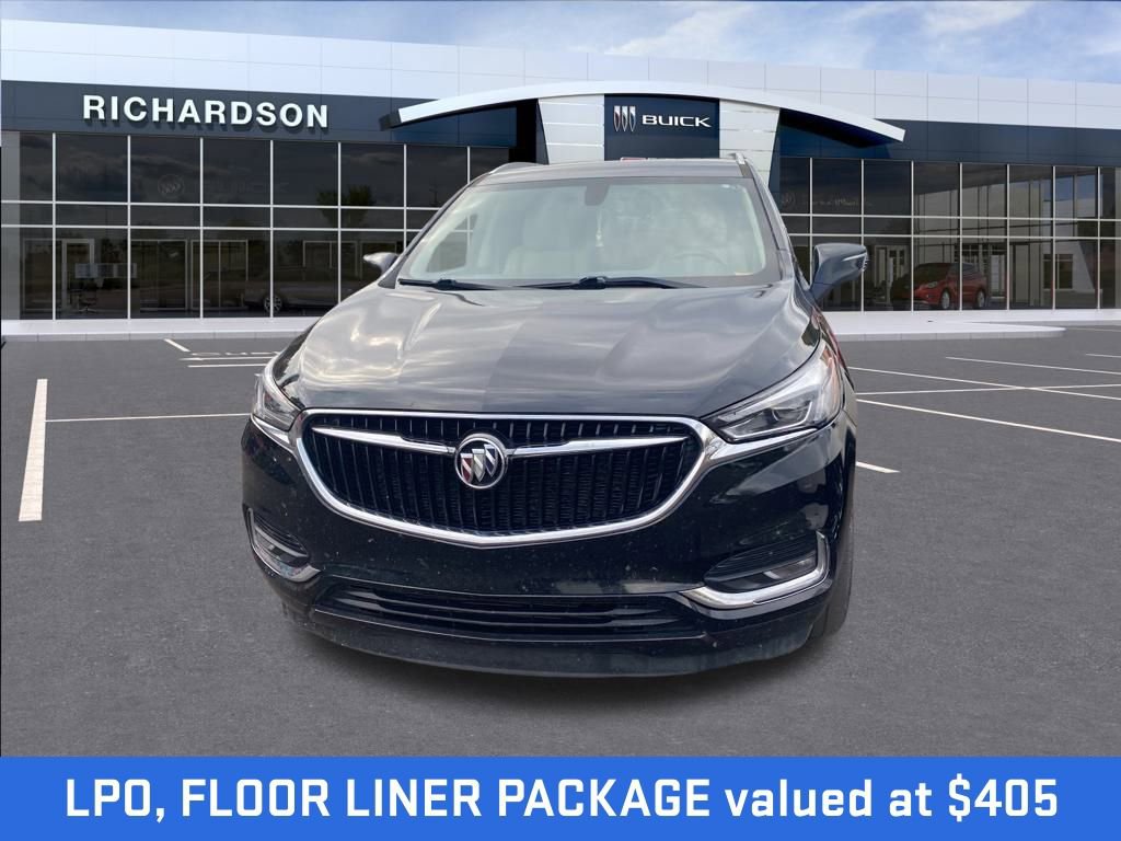 2021 Buick Enclave Essence photo 3