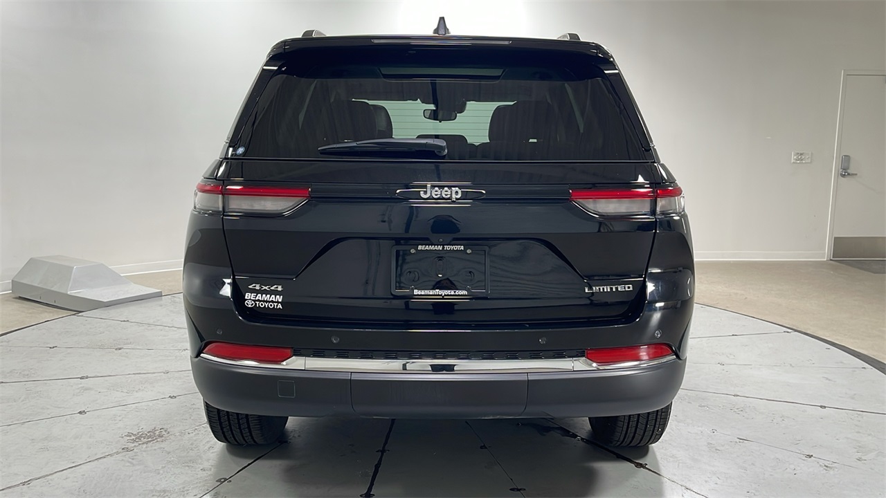 2022 Jeep Grand Cherokee Limited photo 4
