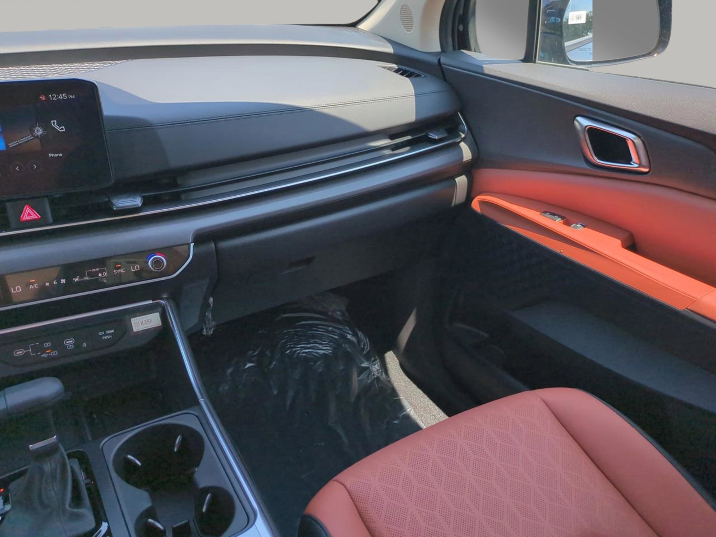 2026 Kia Carnival SX photo 24