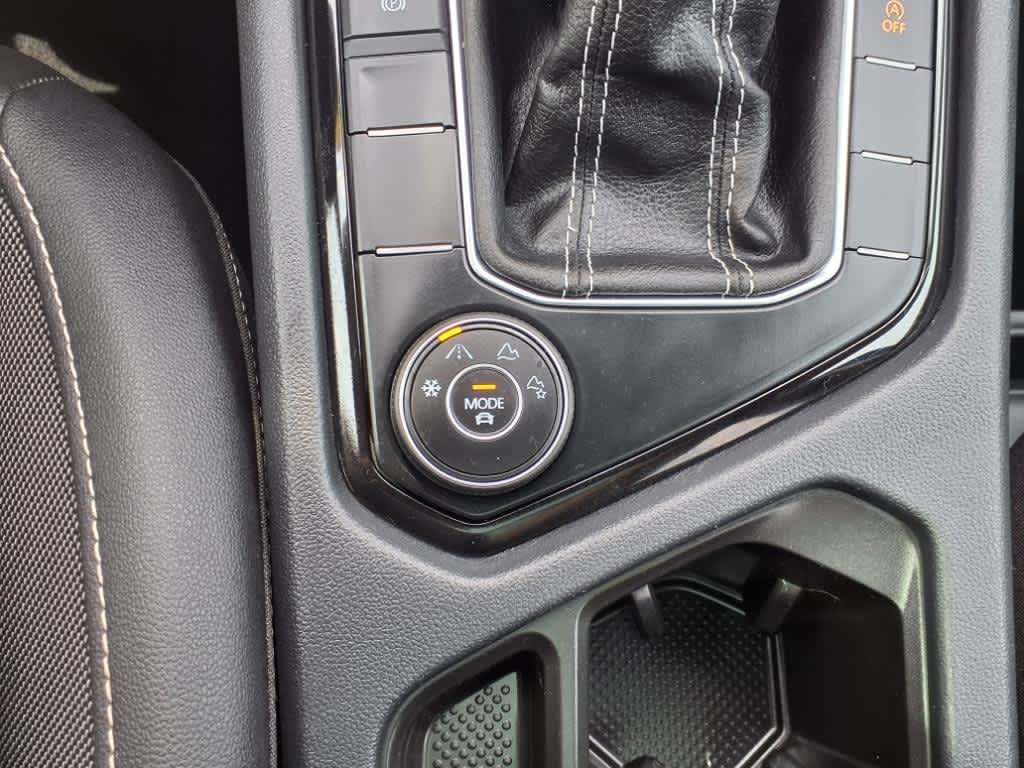 2023 Volkswagen Taos SE photo 18