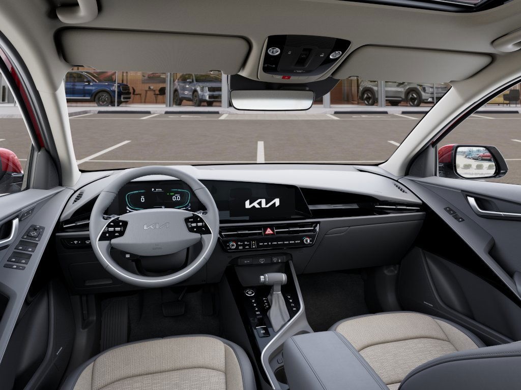 2025 Kia Niro SX photo 13