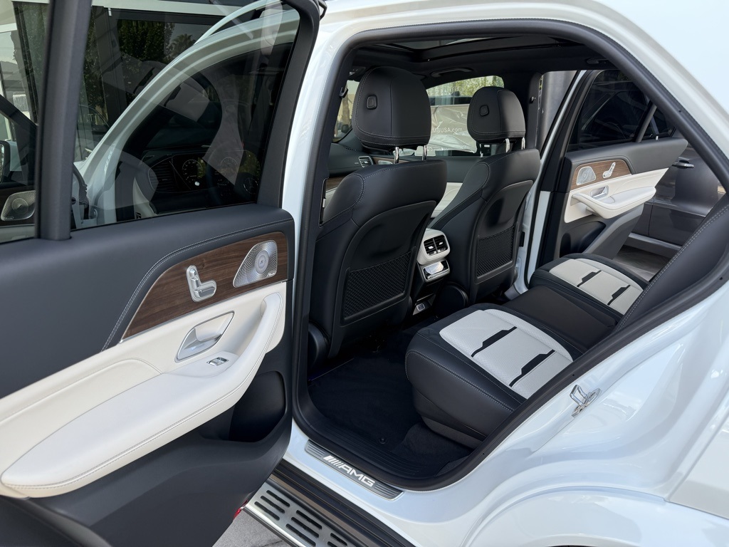 2026 Mercedes Benz GLE AMG 53 photo 21