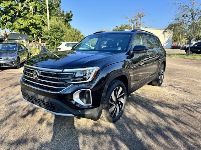 2026 Volkswagen Atlas SE Technology photo 2
