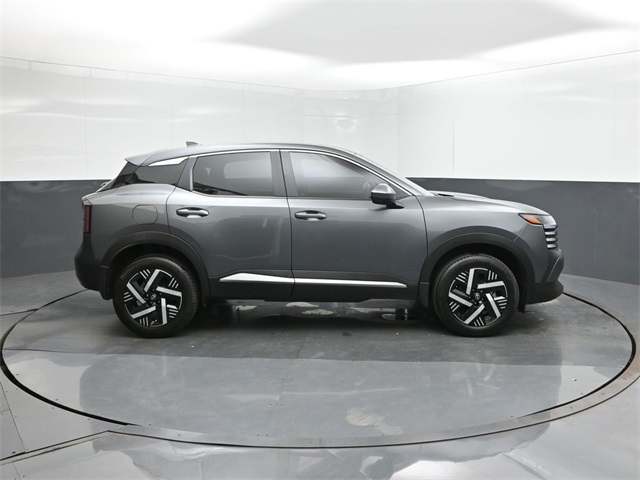 2025 Nissan Kicks SV photo 22