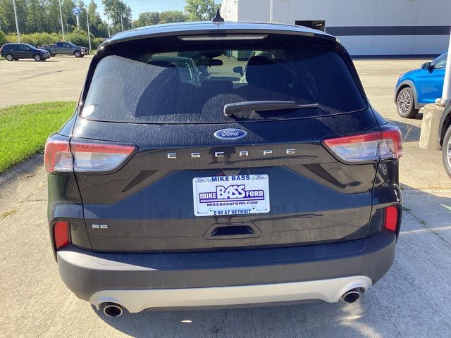 2022 Ford Escape SE photo 10