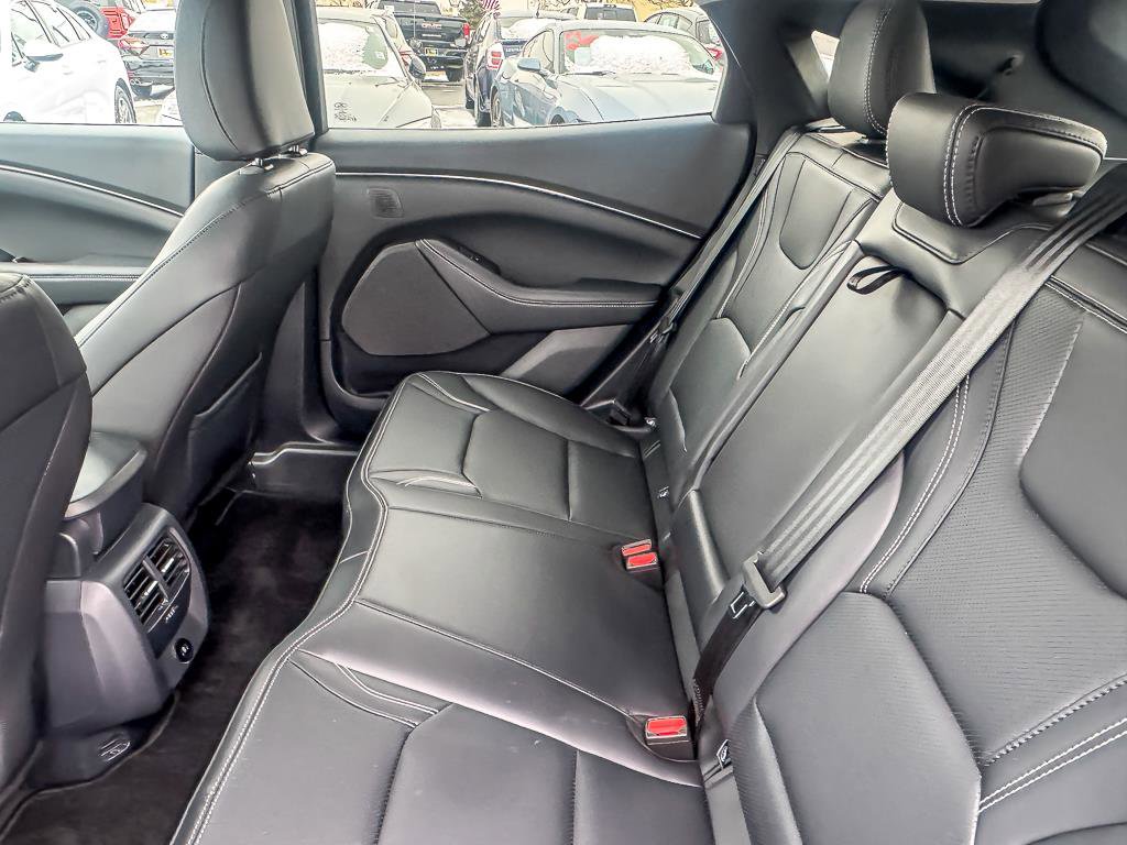 2025 FORD MUSTANG MACH-E - Image 14