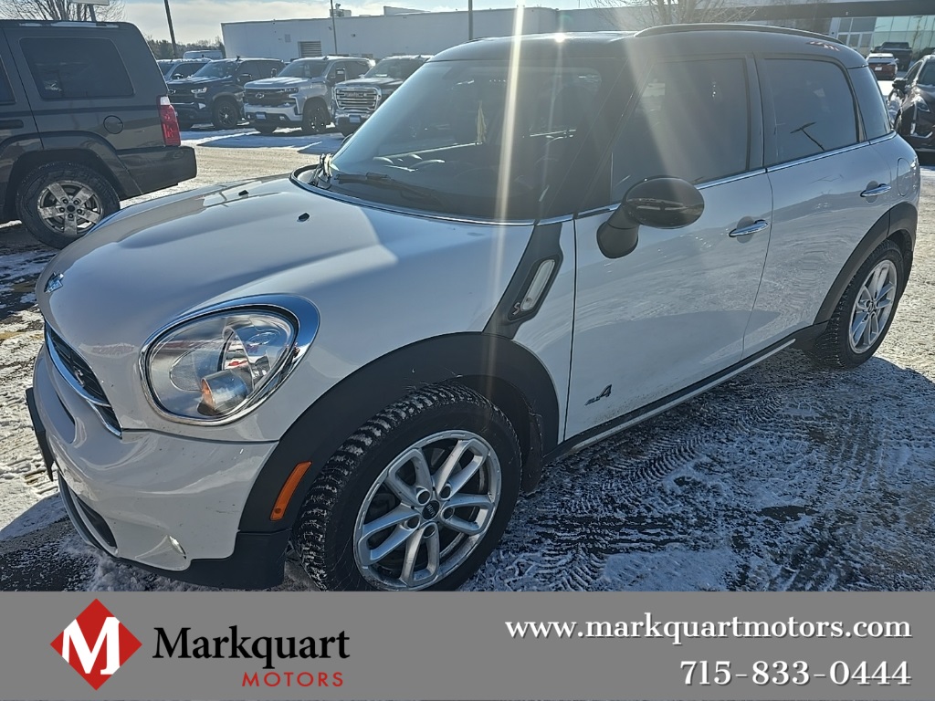 2015 MINI Countryman Countryman S's photo