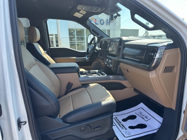 2026 Ford F-350 Lariat photo 9