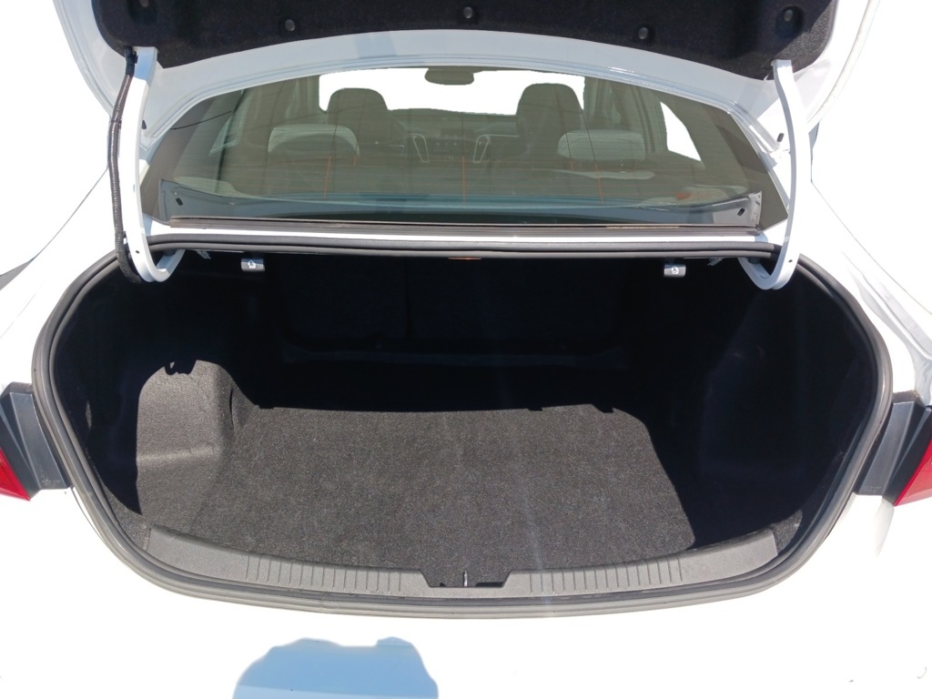 2024 Chevrolet Malibu 1LT photo 28