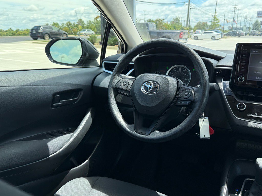 2022 Toyota Corolla LE photo 10